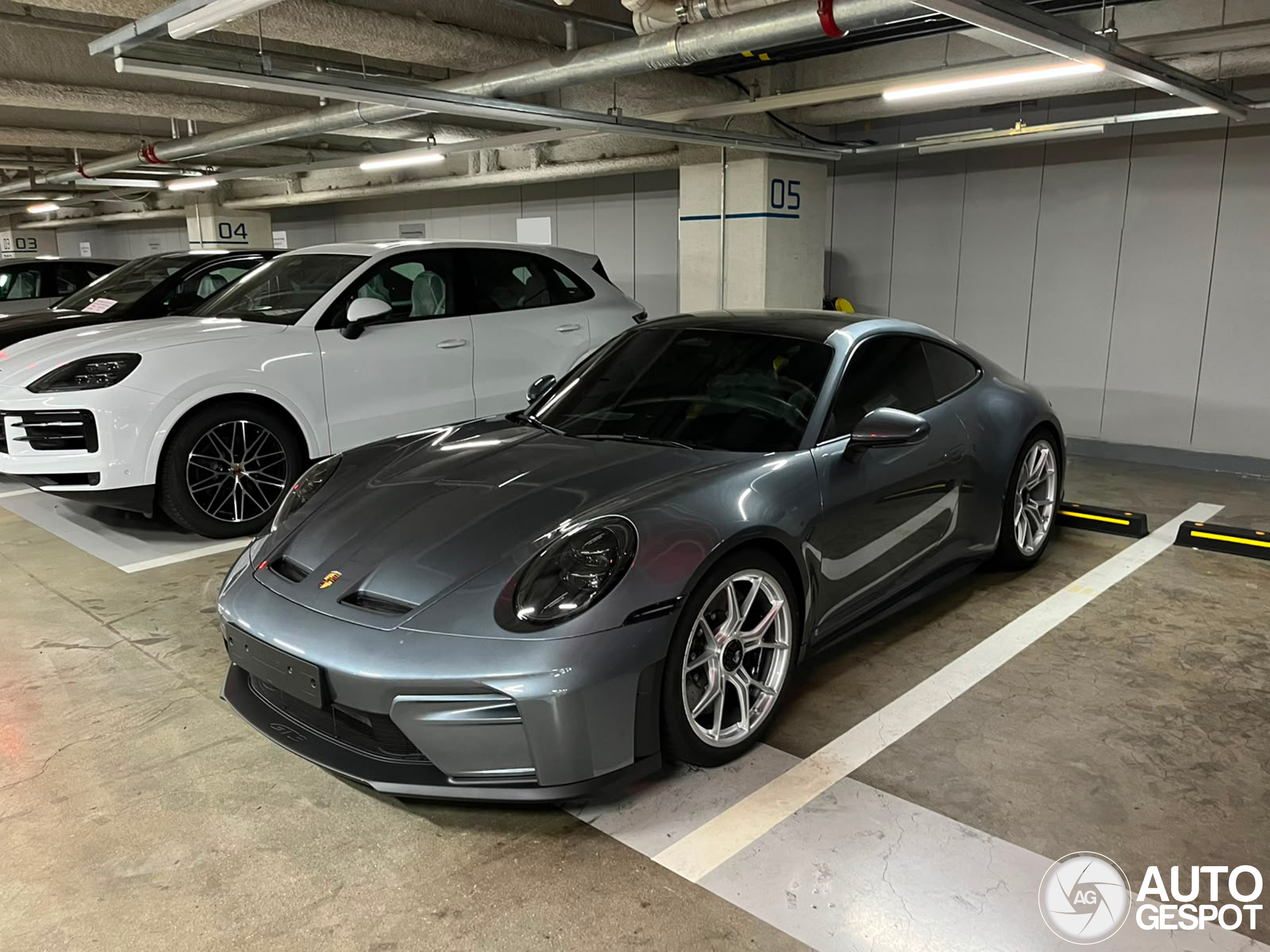 Porsche 992 GT3 Touring MkII