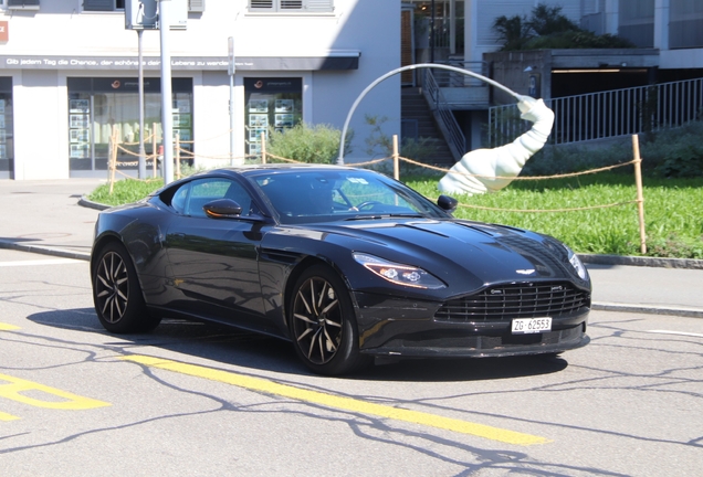Aston Martin DB11