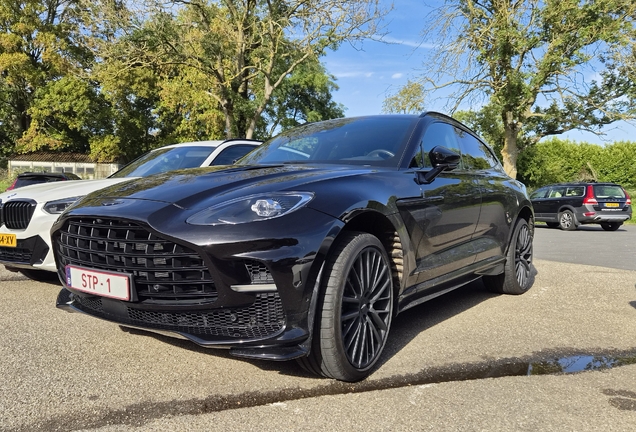 Aston Martin DBX707