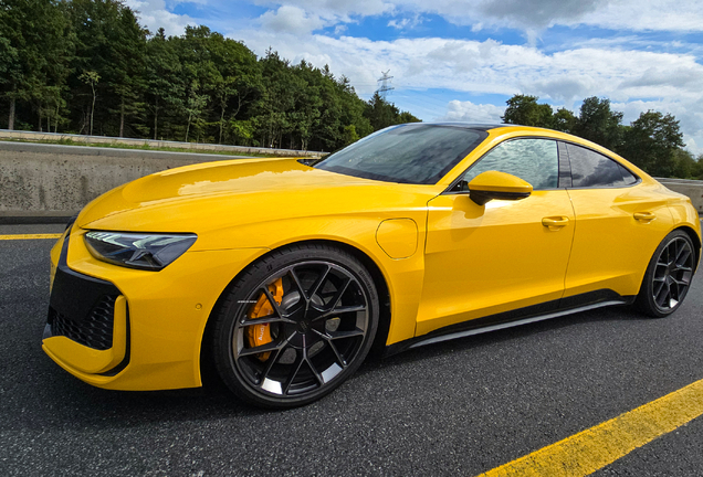 Audi RS E-Tron GT 2025