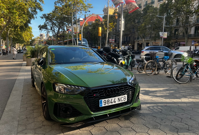 Audi RS4 Avant B9