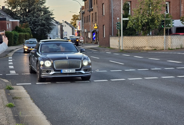Bentley Flying Spur V8 2021