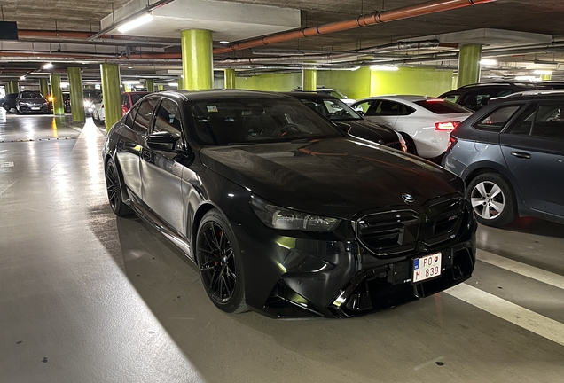 BMW M5 G90