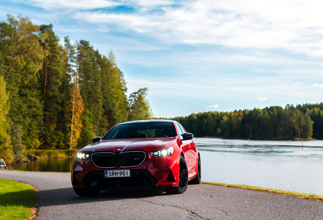 BMW M5 G90