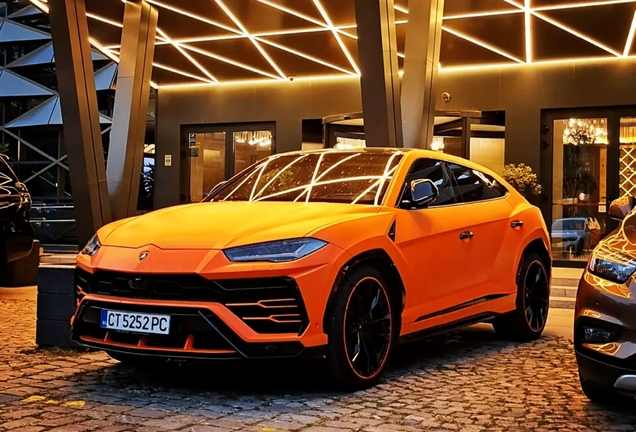 Lamborghini Urus