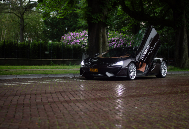 McLaren 570S