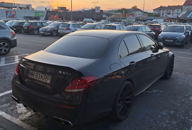 Mercedes-AMG E 63 S W213 2021