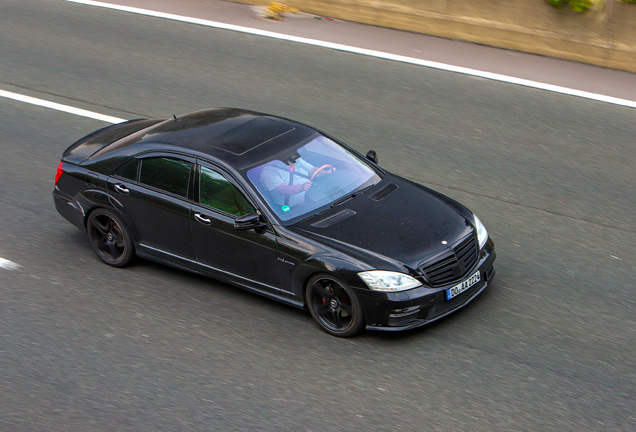 Mercedes-Benz S 65 AMG V221