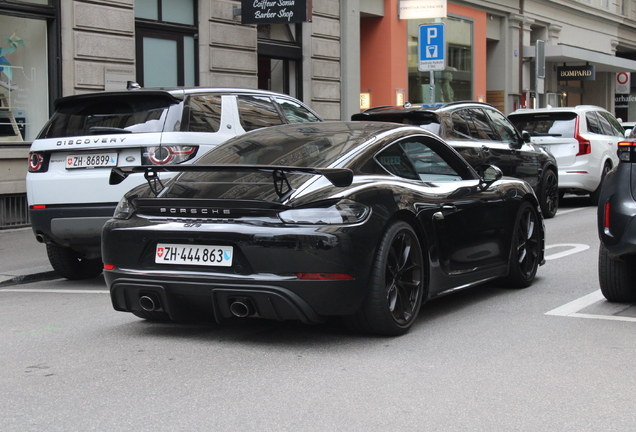 Porsche 718 Cayman GT4