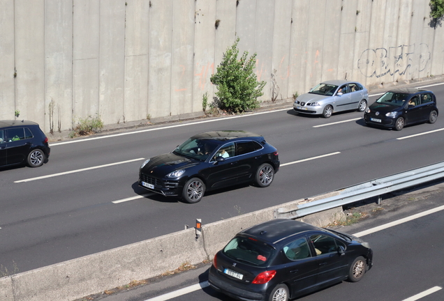 Porsche 95B Macan Turbo MkI