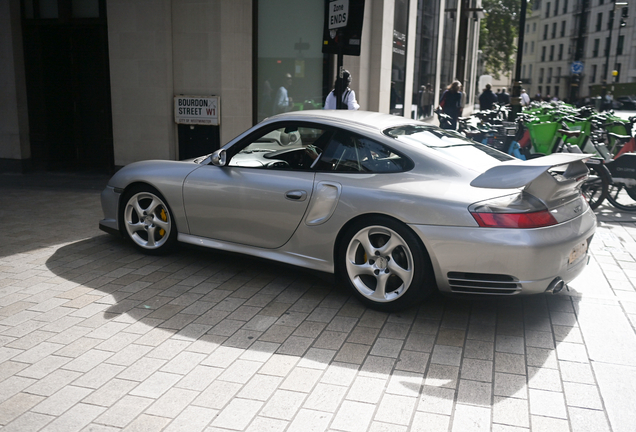 Porsche 996 GT2