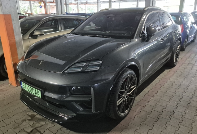 Porsche Macan EV Turbo