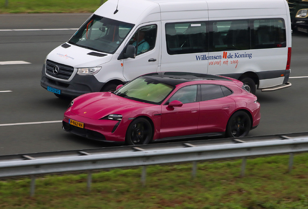 Porsche Taycan Turbo S Sport Turismo MkI