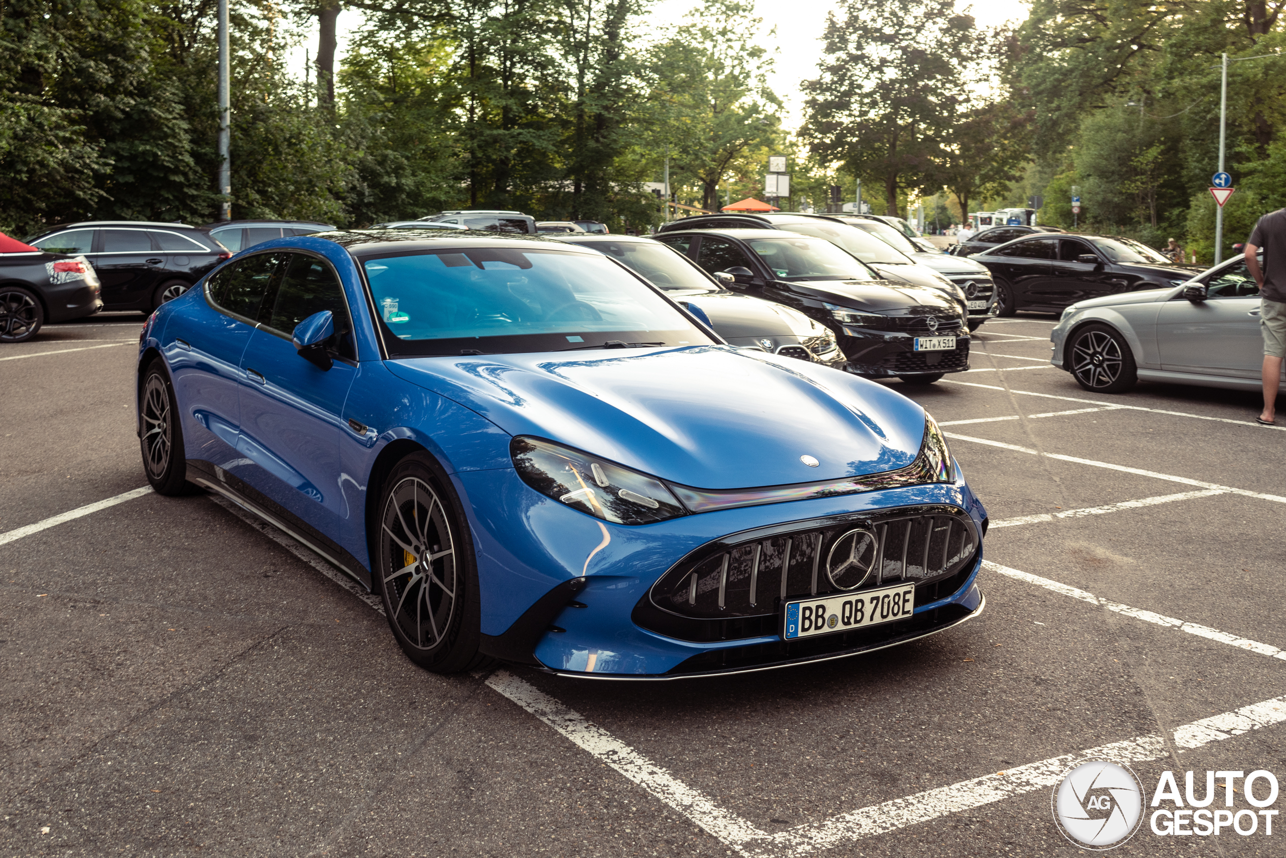 Maak kennis met de allereerste elektrische Mercedes-AMG GT 4-Door