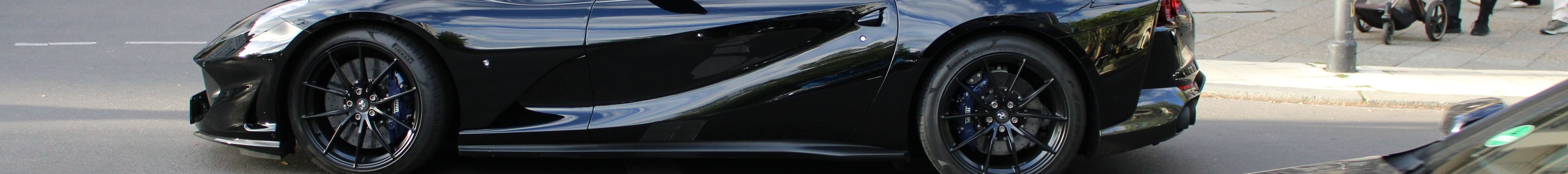 Ferrari 812 GTS