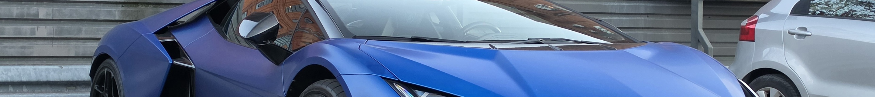 Lamborghini Revuelto