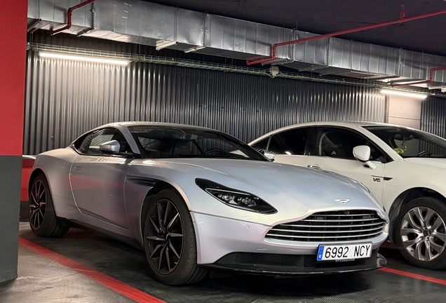 Aston Martin DB11