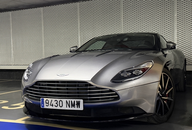 Aston Martin DB11