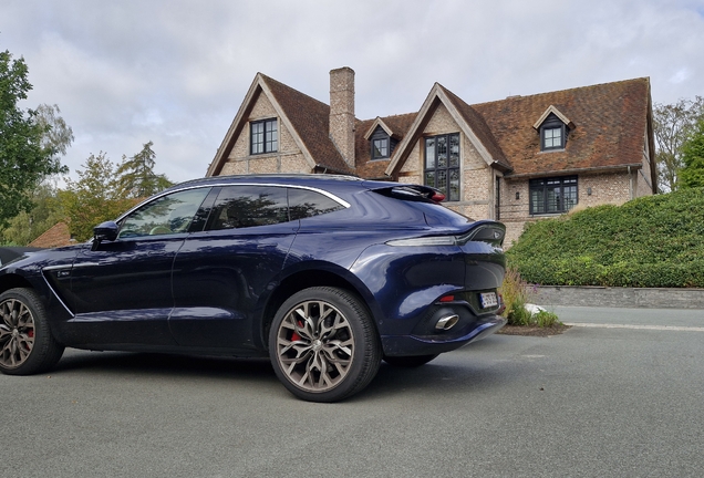 Aston Martin DBX
