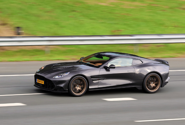 Aston Martin Vanquish 2025