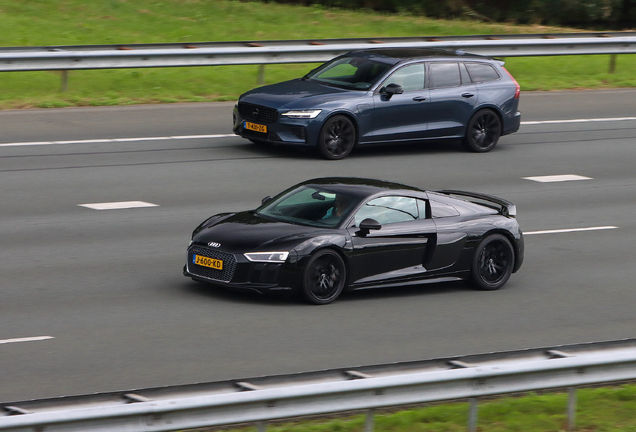 Audi R8 V10 Plus 2015