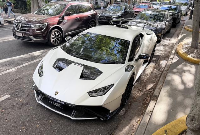 Lamborghini Huracán LP640-2 STO
