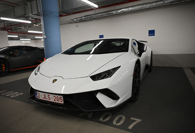 Lamborghini Huracán LP640-4 Performante