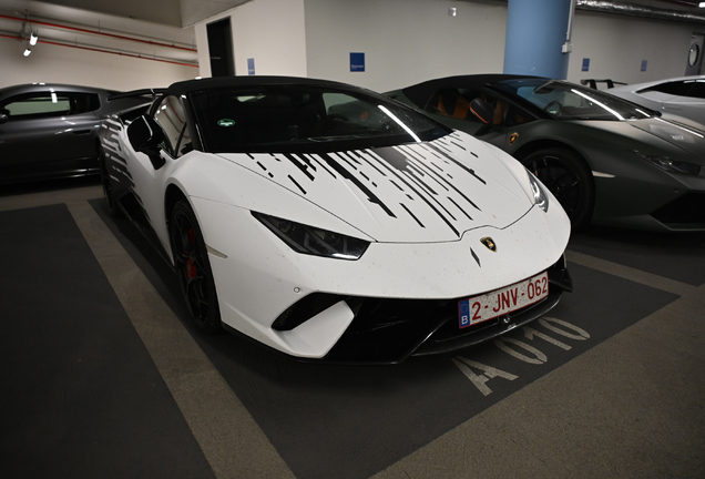 Lamborghini Huracán LP640-4 Performante Spyder