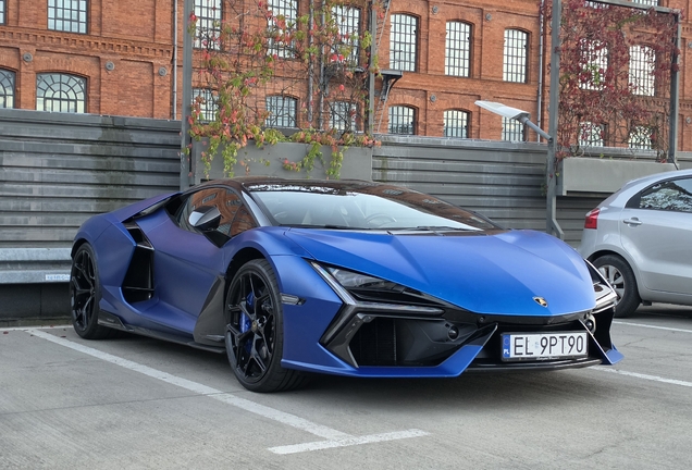 Lamborghini Revuelto