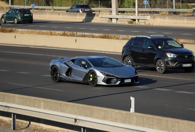 Lamborghini Revuelto