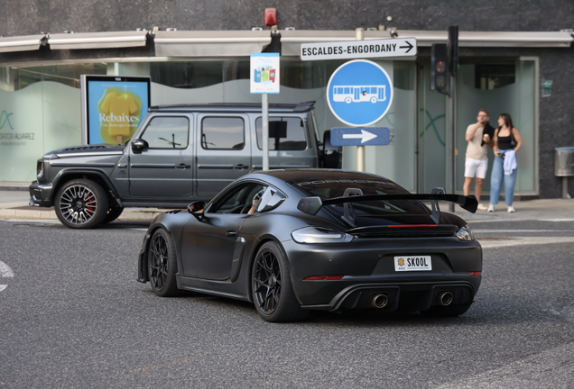 Porsche 718 Cayman GT4 RS Weissach Package