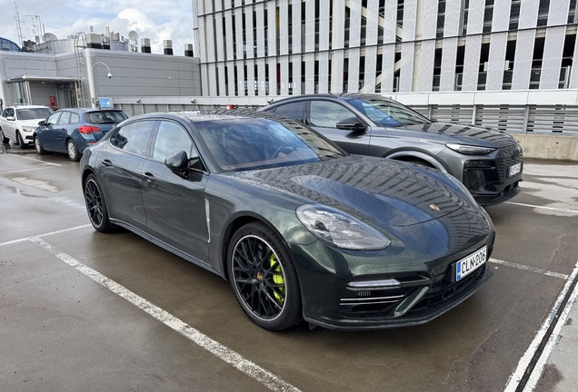 Porsche 971 Panamera Turbo S E-Hybrid Executive MkI