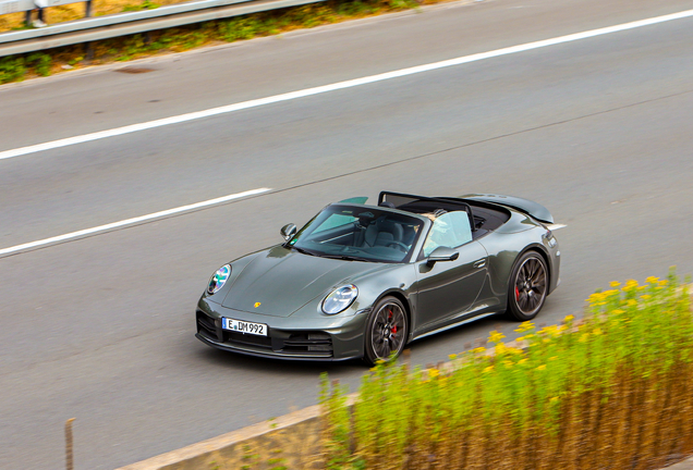 Porsche 992 Carrera 4S Cabriolet MkII