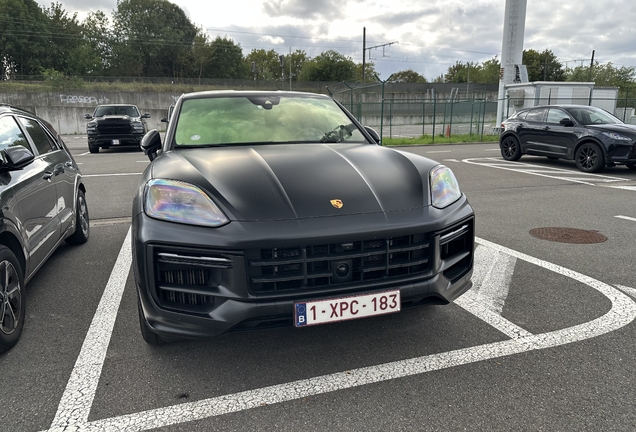 Porsche Cayenne Coupé Turbo E-Hybrid