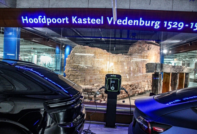 Porsche Macan EV Turbo