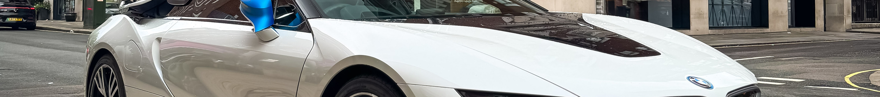 BMW i8 Roadster