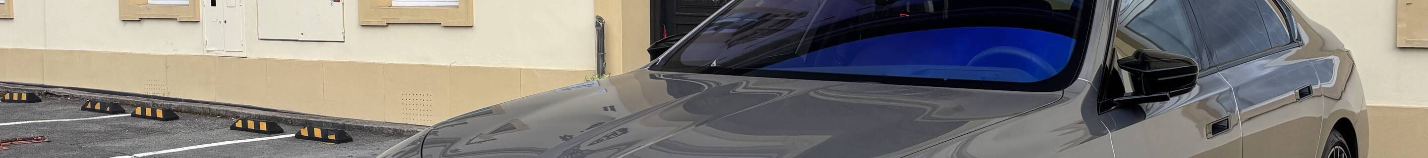 BMW M760e xDrive