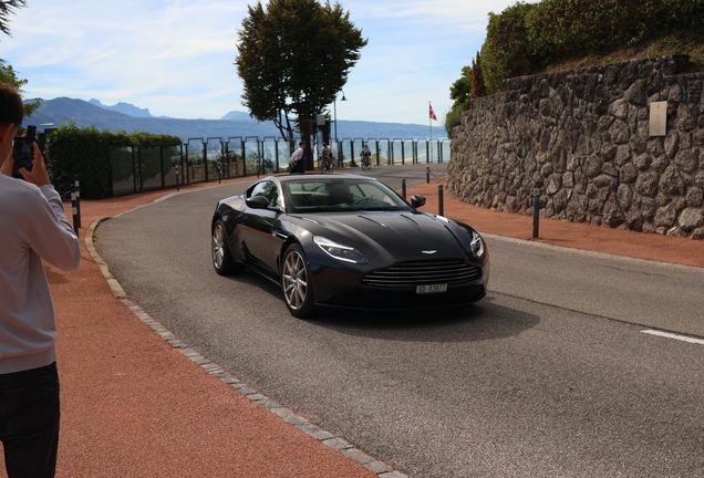 Aston Martin DB11