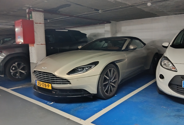 Aston Martin DB11 V8 Volante