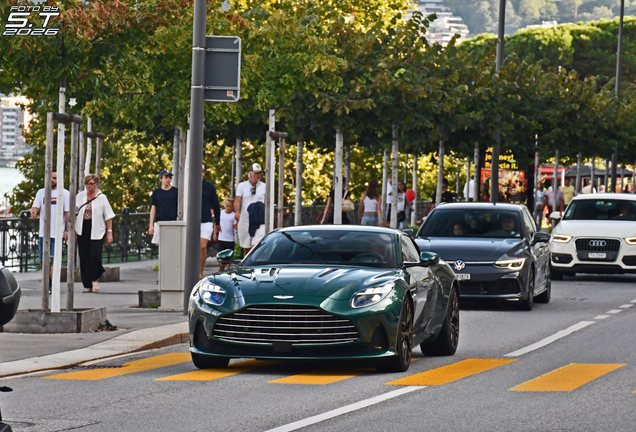 Aston Martin DB12 Volante