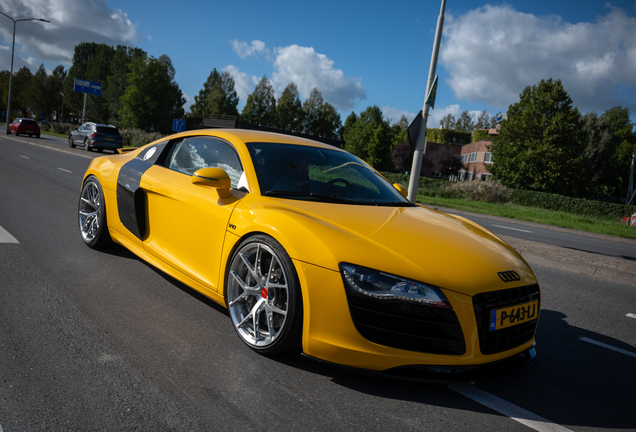Audi R8 V10