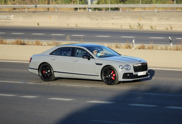 Bentley Flying Spur Hybrid S