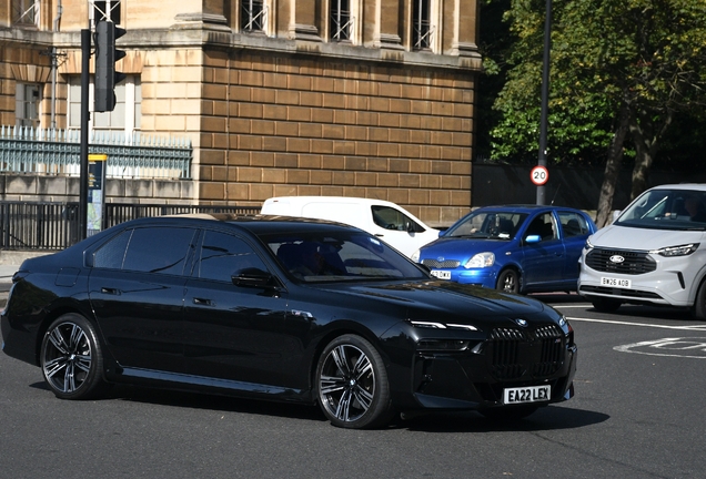 BMW M760e xDrive