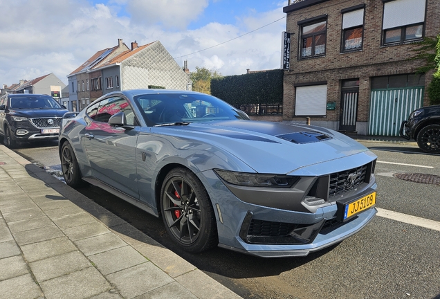 Ford Mustang Dark Horse 2024