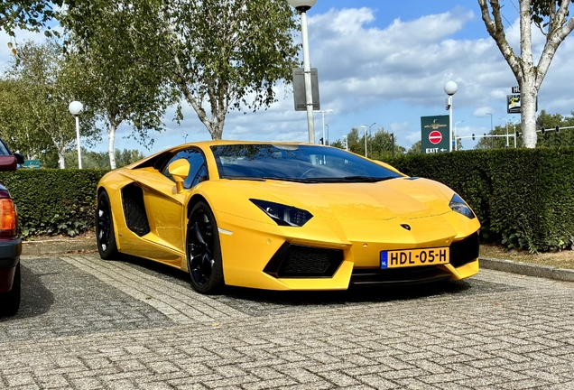Lamborghini Aventador LP700-4