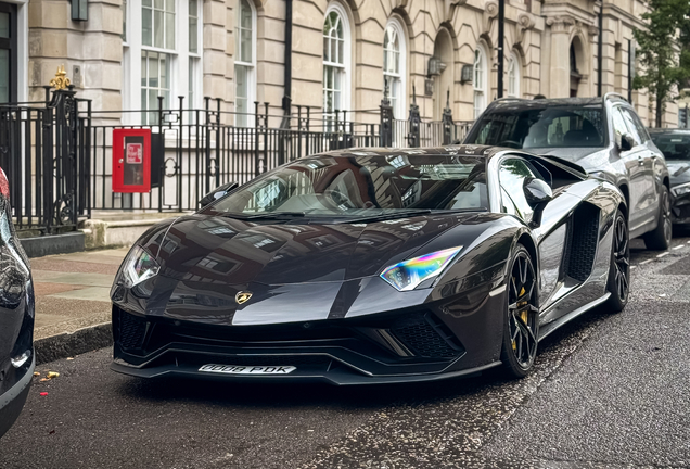Lamborghini Aventador S LP740-4