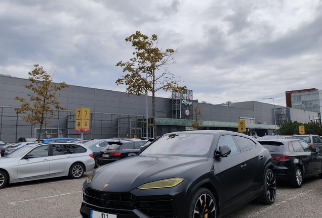 Lamborghini Urus SE