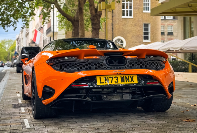 McLaren 750S Spider