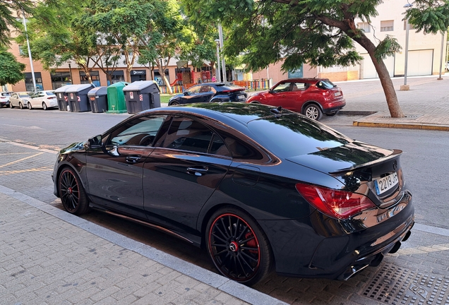 Mercedes-Benz CLA 45 AMG C117