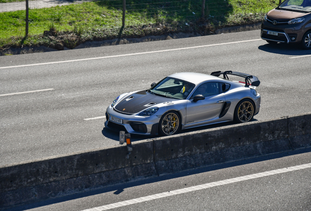 Porsche 718 Cayman GT4 RS Weissach Package